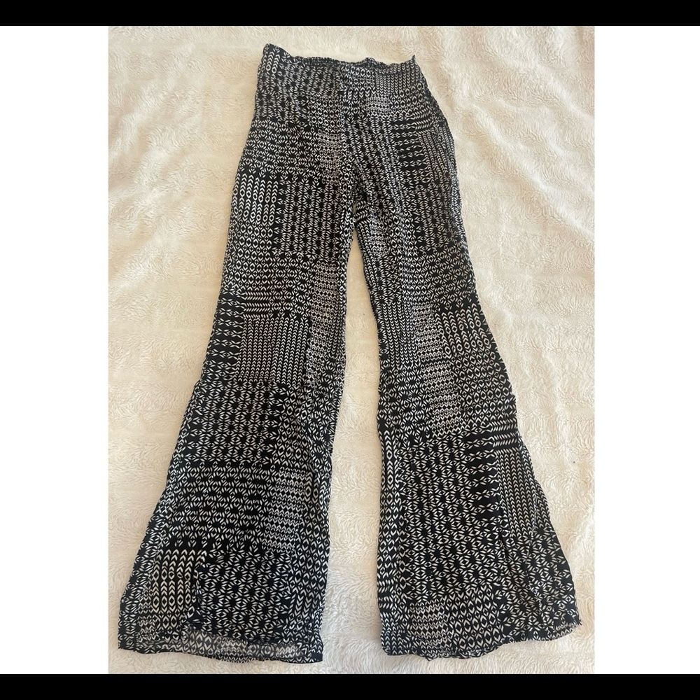 Mudd casual pants size small